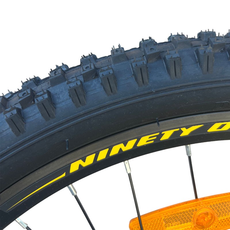 Bicicleta Ninety ONE Viper, 26 inch, frane pe disc, schimbator Shimano, 21 de viteze, suspensie fata, cadru otel, galbena